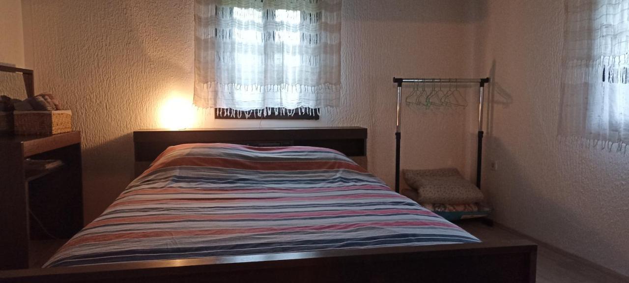 Poljoprivredno Turisticko Domacinstvo Deguric Apartamento Valjevo Exterior foto